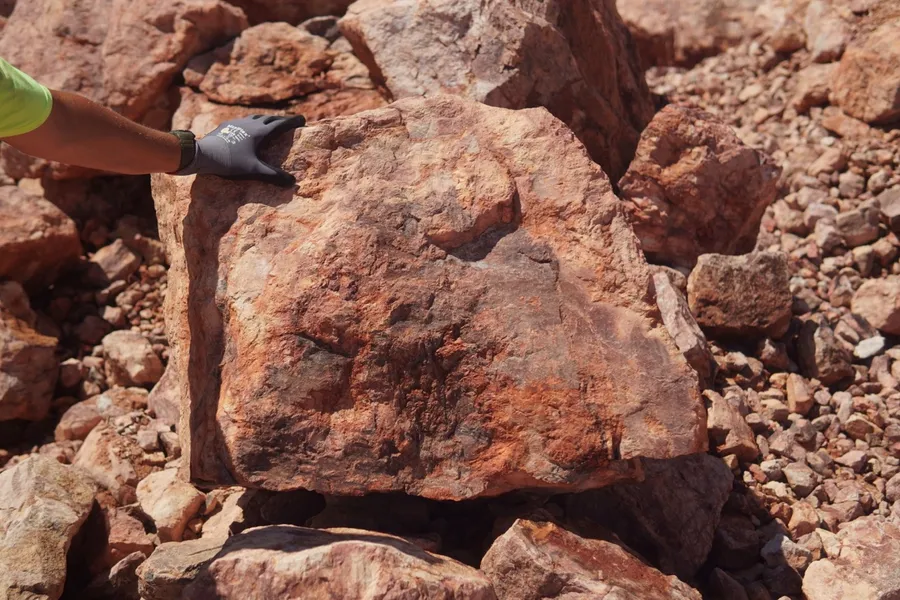 18-24 inch landscape boulder las vegas
