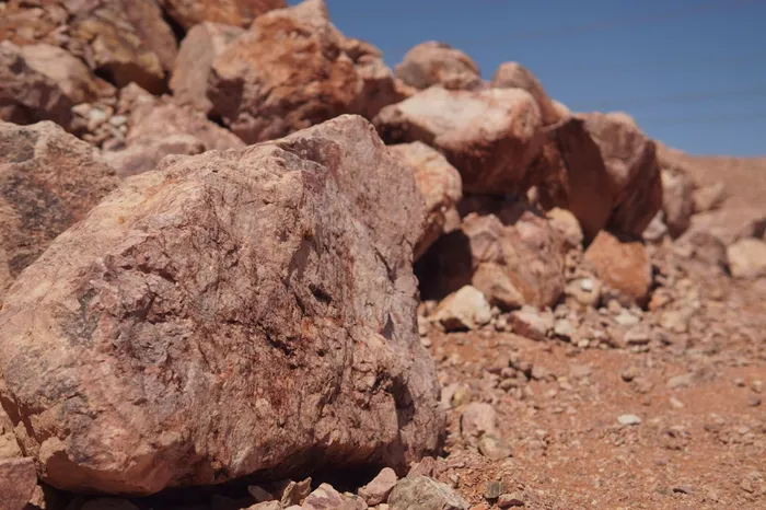 red boulder landscape accent las vegas